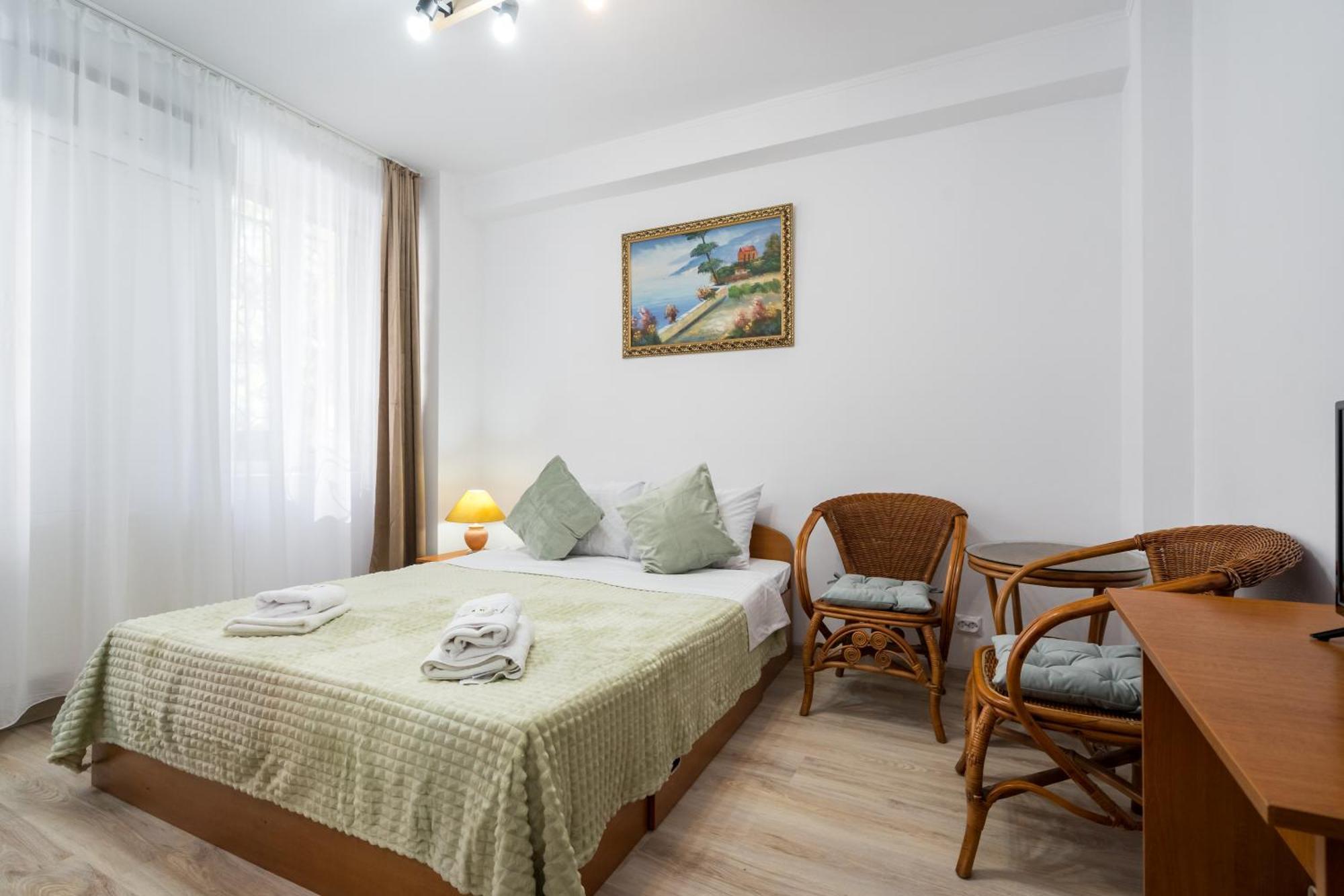 Flower'S Bucharest Exterior photo