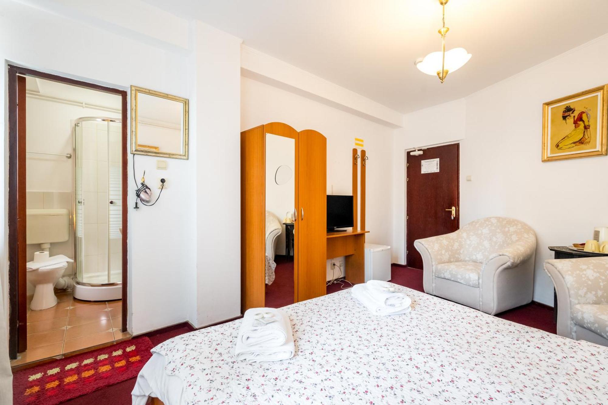 Flower'S Bucharest Exterior photo
